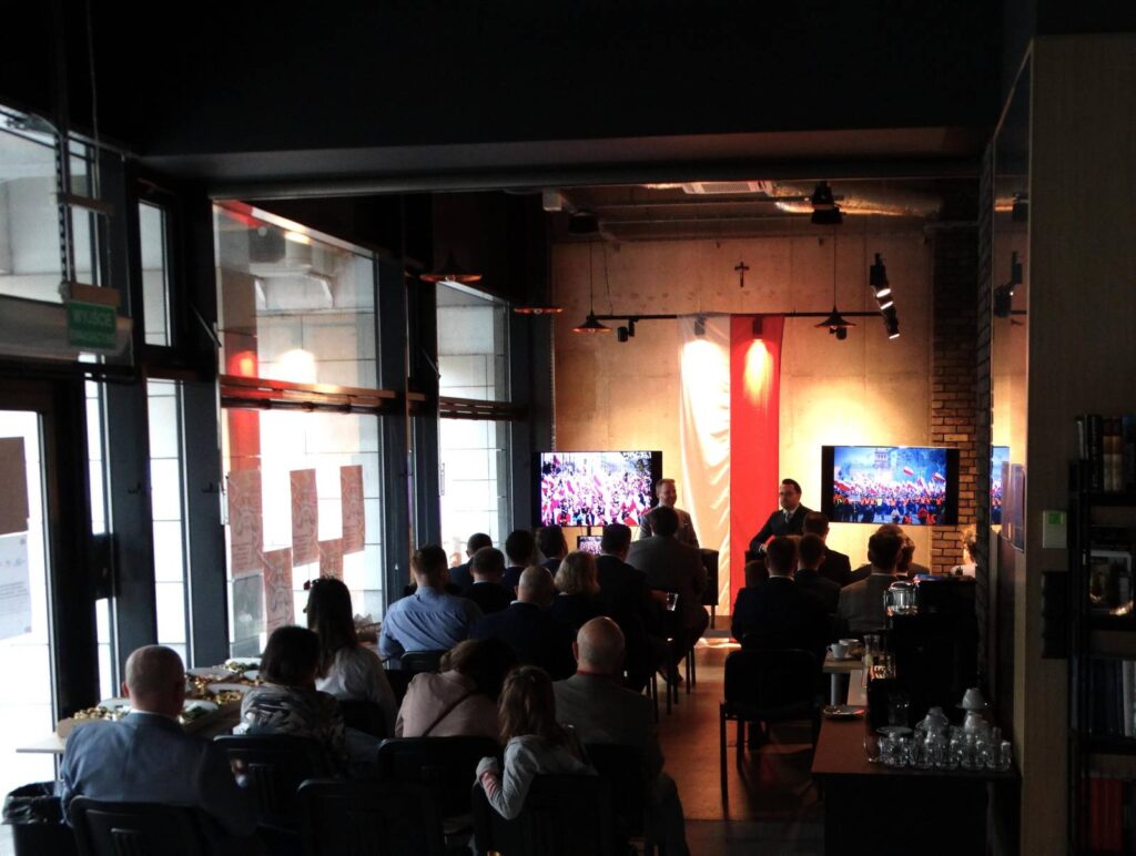 Darczyńcy Marszu Niepodległości podczas spotkania wielkanocnego